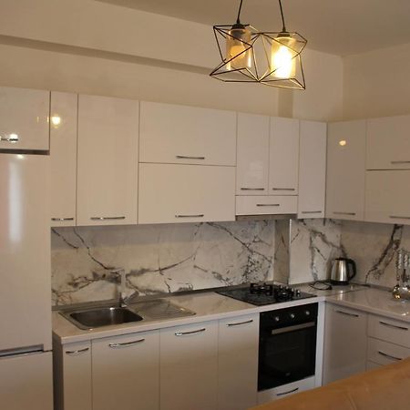 City Center Luxurious Apartment ชโคเดอร์ ภายนอก รูปภาพ