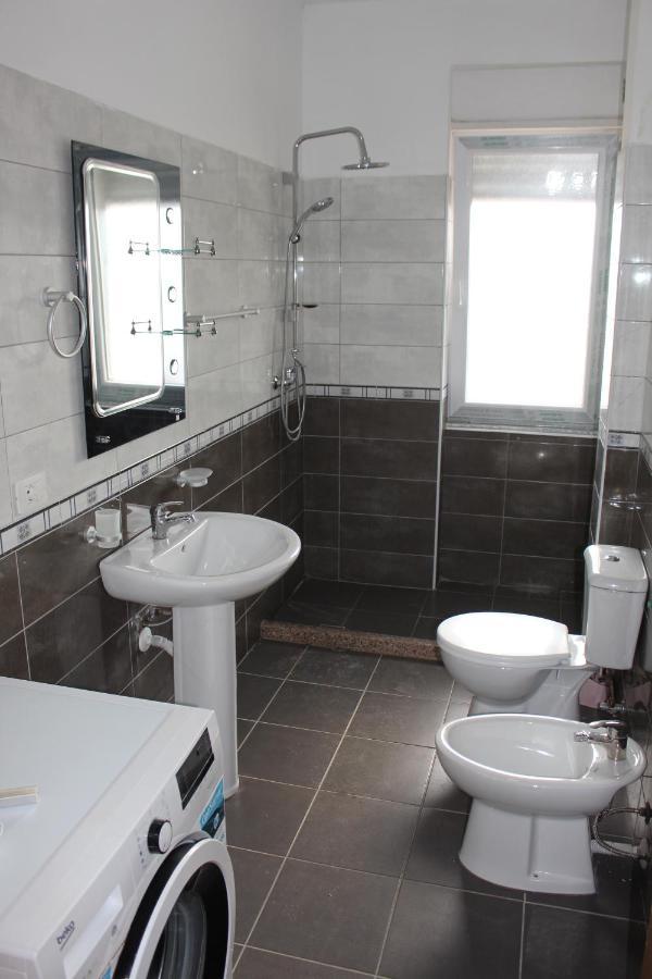 City Center Luxurious Apartment ชโคเดอร์ ภายนอก รูปภาพ